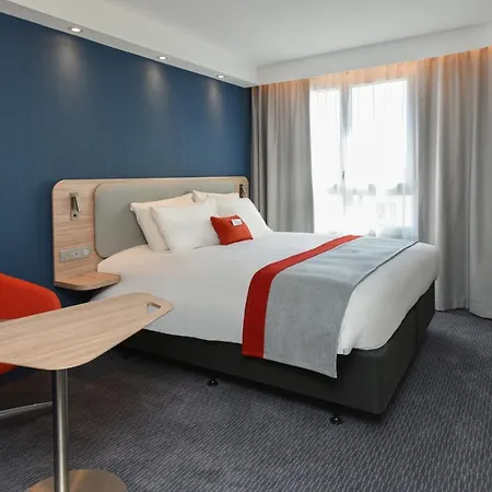 Express By Ihg Szálloda